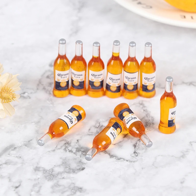 Wine Y Beer - 10 個 1:12 スケールミニ樹脂ビール瓶模擬ワインボトルモデルドールハウスバーシーン装飾アクセサリー