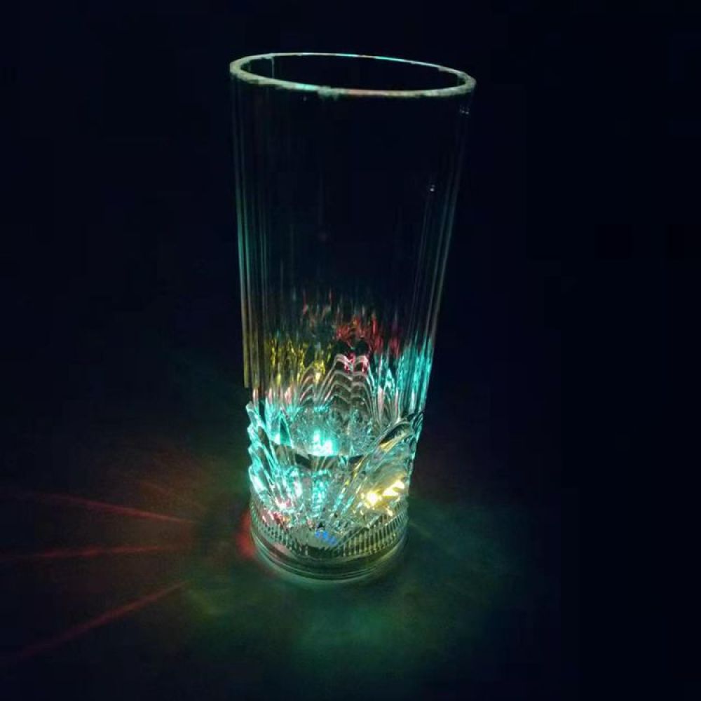 誘導発光ビールマグ アクリル製フラッシュLEDカップ ナイト - Beer Wine Up のレビューと価格