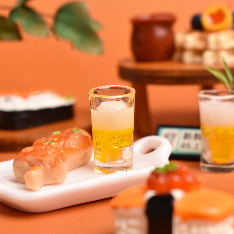 おもちゃのキッチンワインマグ、10個パックのミニチュアビール - Wine Y Beer のレビューと価格
